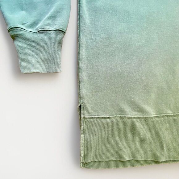 Women’s Soft Green Pullover Sweatshirt with Crewneck, Size: M - Picture 6 of 11